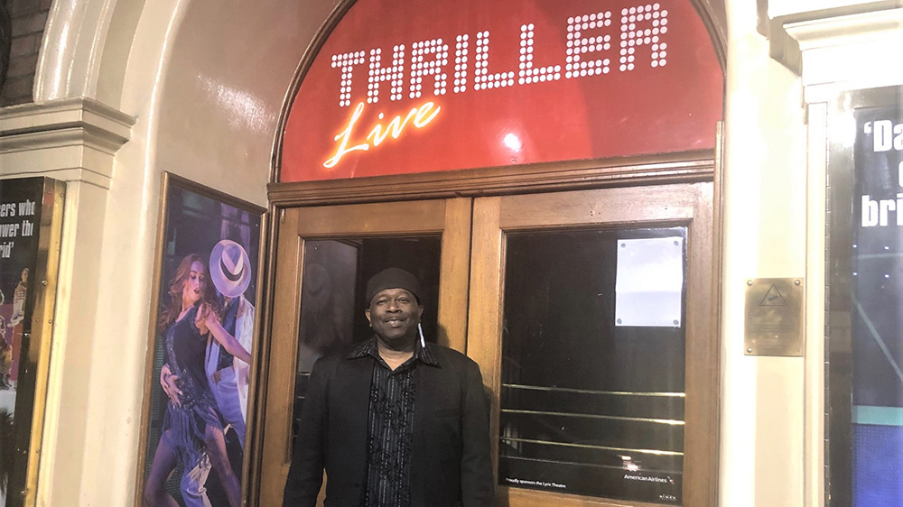 Bowlegged Lou Visits ‘Thriller Live’